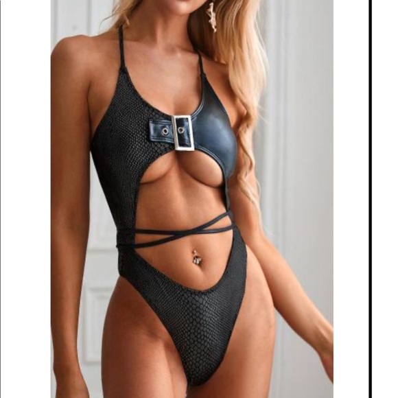 Silver snake skin/ black leather monokini - Picture 10 of 10